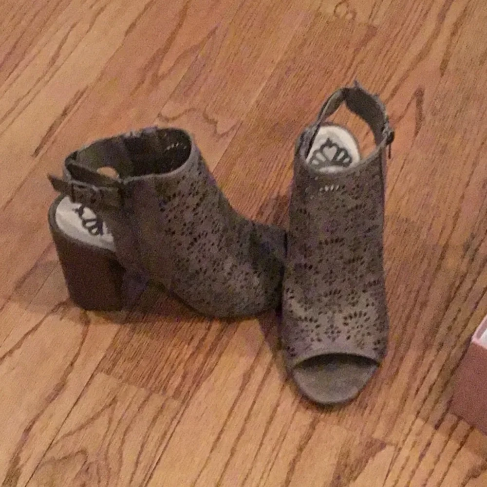 Fergalicious Parney Doe, peep toe booties - Picture 2 of 3
